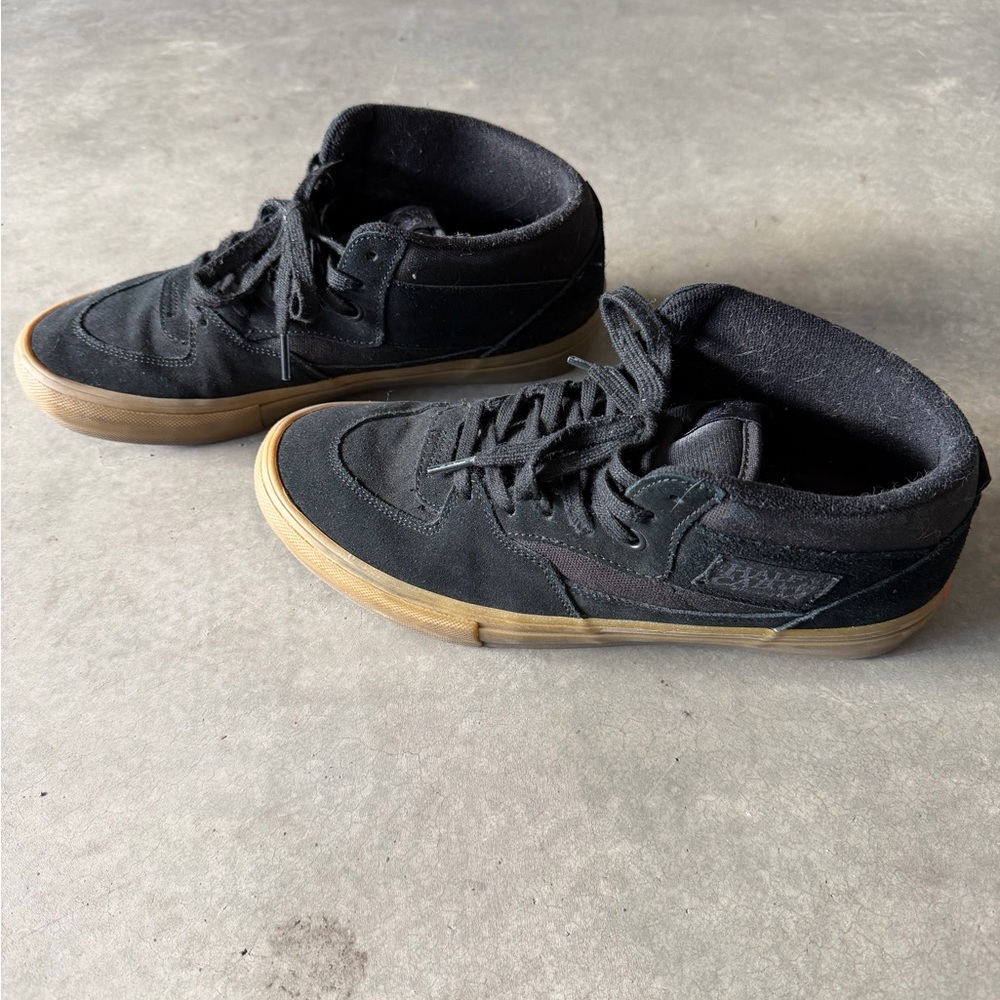 Vans Black Half Cab Sneakers with Gum Sole